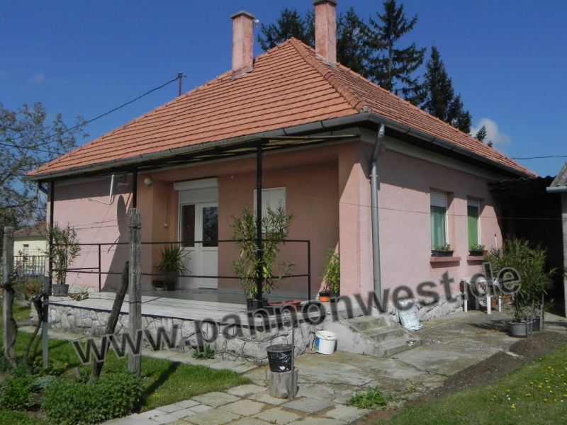 Günstiges gepflegtes Landhaus in Ungarn