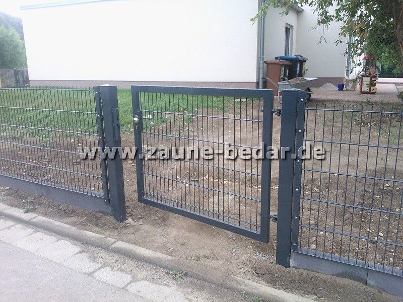 Doppelstabmattenzaun aus Polen ~ Schmiedeeisernezaun aus Polen ~ Sichtschutz aus Polen
