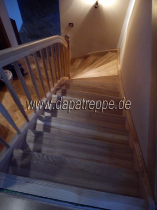Massivholztreppe, Wangentreppe aus Polen ! viele Holzart !