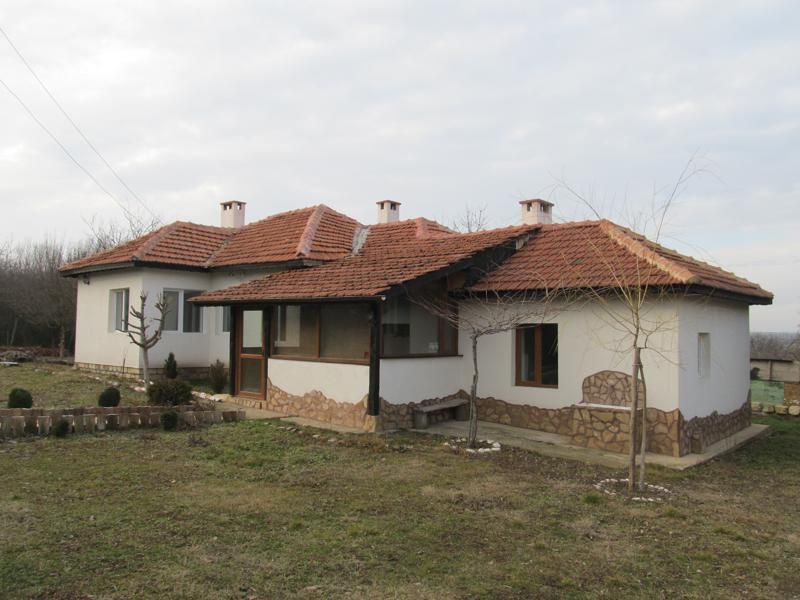 Rote Karte für teure Immobilien - Häuser