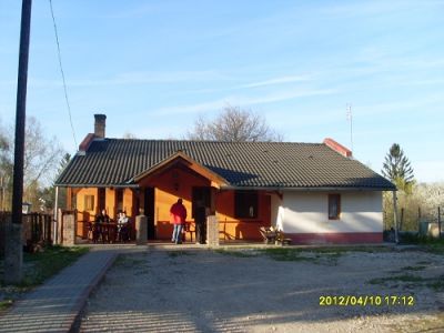 Dorfwirtshaus 30 km bis zum See 20/47