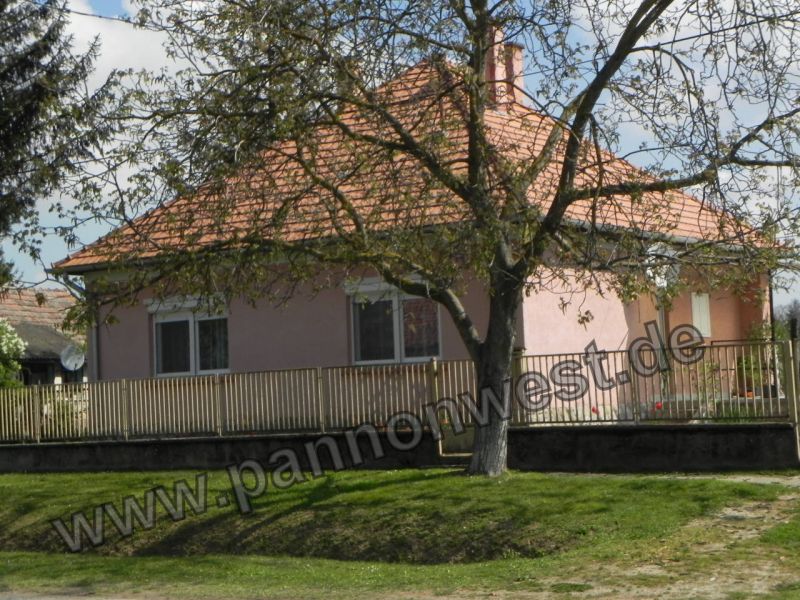Günstiges gepflegtes Landhaus in Ungarn