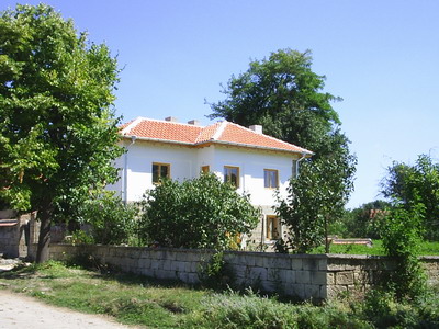 Bulgarien -2 Einfamilienhäuser