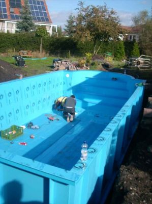 Swimmingpool - PP-Schwimmbäder direkt vom Hersteller H O L I P O O L - C Z  aus Tschechien  