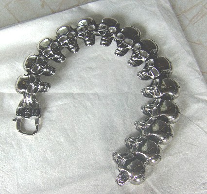 Silberschmuck,  massives Totenkopfarmband