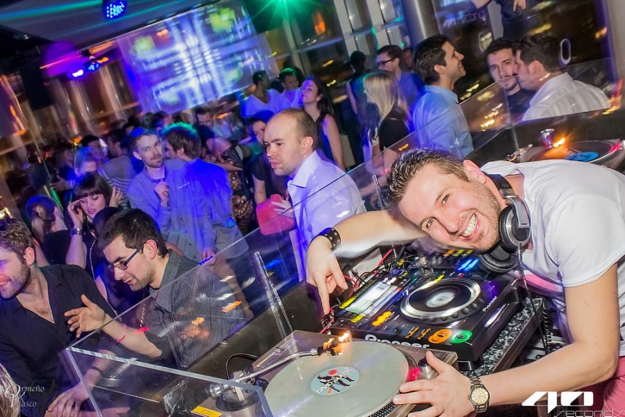 Mainstream DJ in Berlin buchen