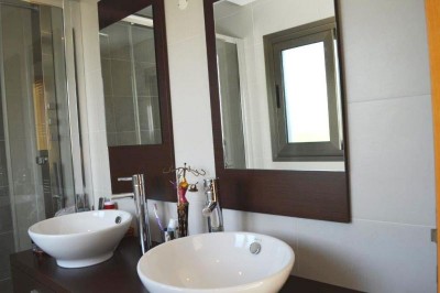 Portugal - Neue Villa in einer Urbanisation