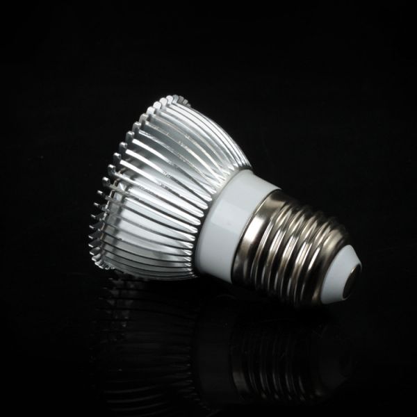 E27 3W CREE SMD 5050 200LM LED dimmbar warm Weiss Strahler Halogen