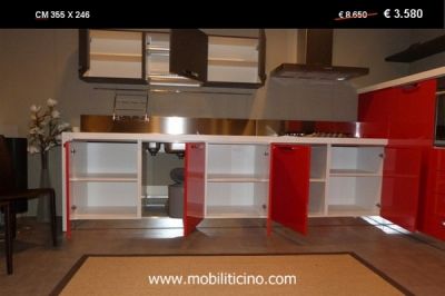 Svendita cucina STOSA in laccato lucido rosso