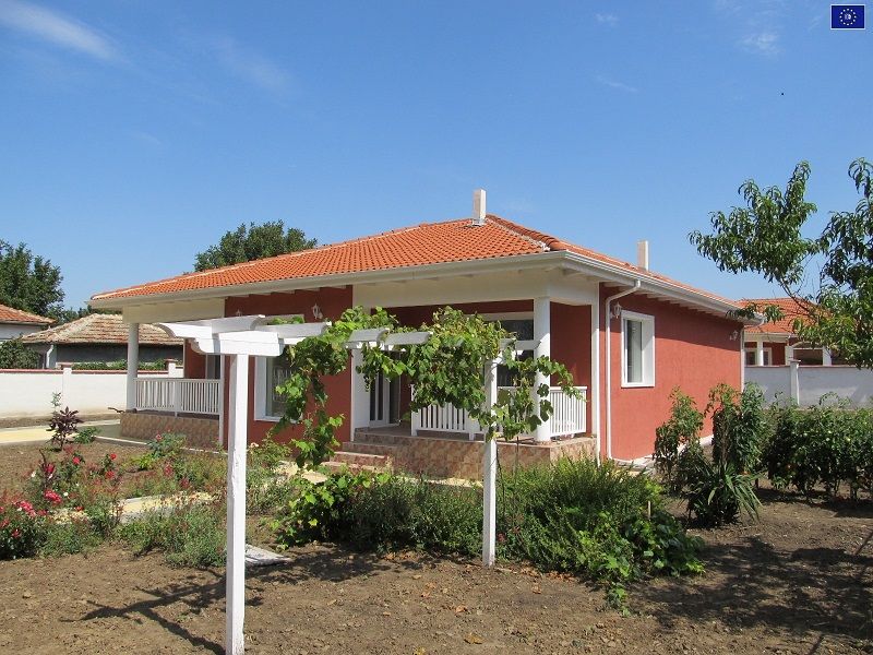Bulgarien - Einfamilienhaus Neubau nur 6 km vom Strand und Balchik