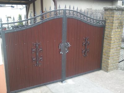 Zaunanlagen, Schmiedeeiserne Zäune