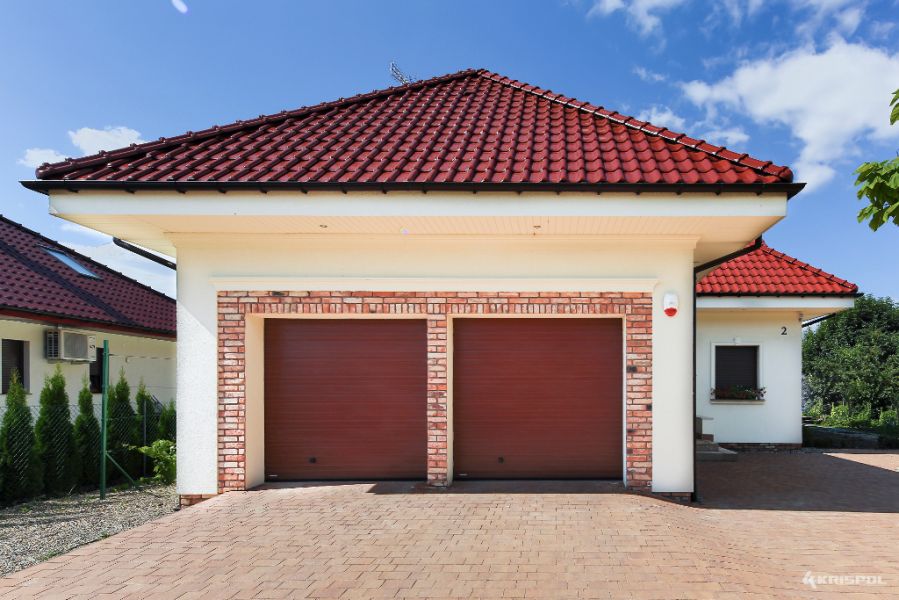 Garagentore aus Polen . Sektionaltor, Rolltor, Rollgitter von KRISPOL