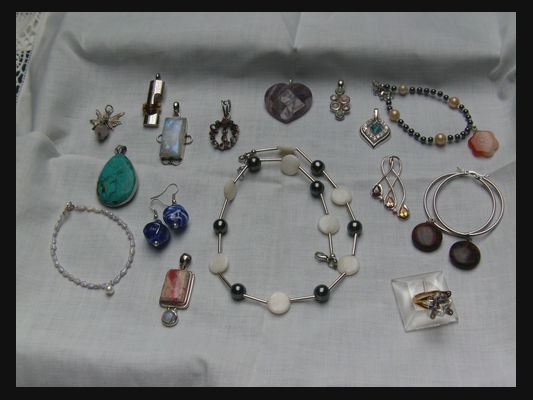 Edelsteinschmuck, Silberschmuck, Edelstahlschmuck 