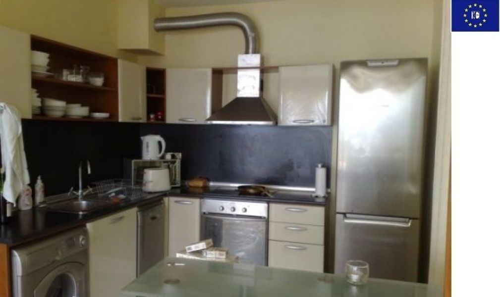 Dreistöckige Villa mit Schwimmpool in Top Lage mit Meerpanorama