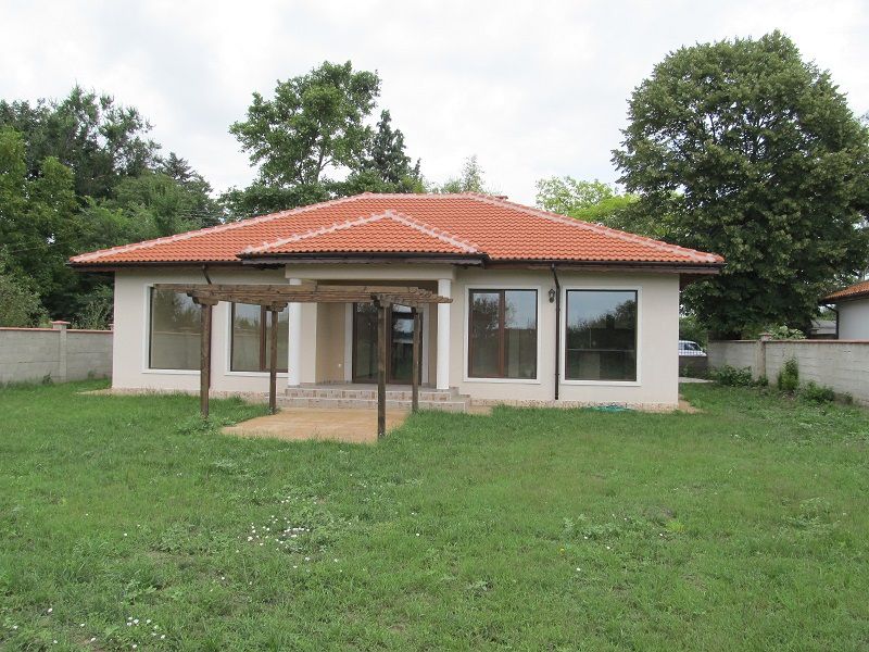 Neues Einfamilienhaus 6 km von Balchik und dem Strand