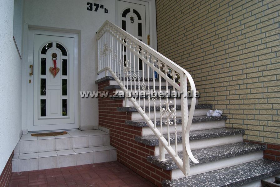 -BEDAR- GELÄNDER , Geländer auf dem Balkon, BALUSTRADEN aus POLEN -BEDAR-