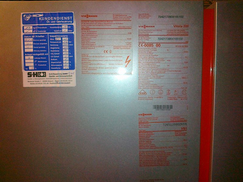 Heizungsanlage: Kessel + 5 x 1.000 l Öltanks + Heizkörper; zur Selbstdemontage/-abholung