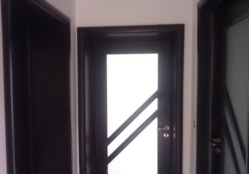 Neugebautes Einfamilienhaus auf drei Niveaus,5 Minuten vom Strand