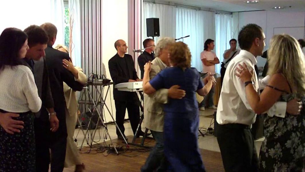 Italia Bella con Livemusica Band Duo Trio per matrimoni compleanni ecc.....