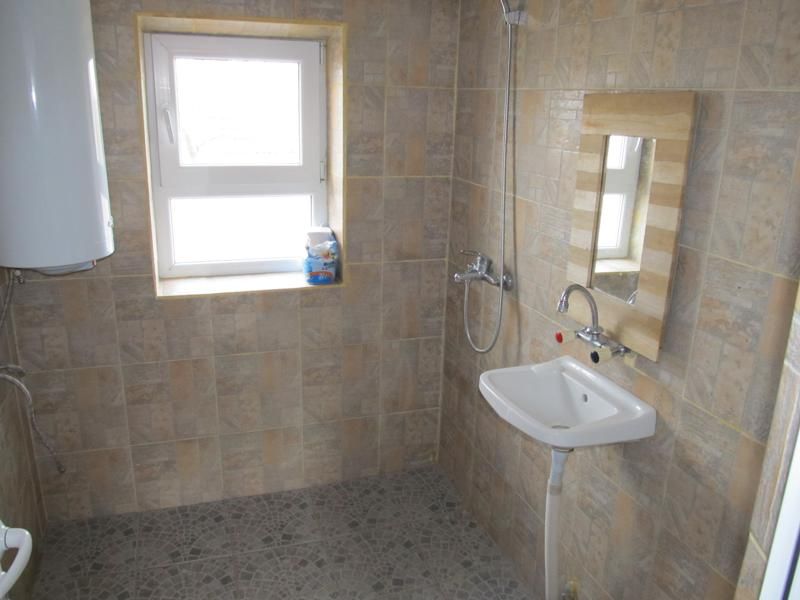 Rote Karte für teure Immobilien - Häuser