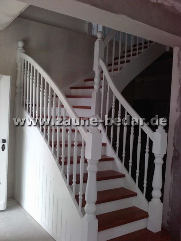 Holztreppen aus Polen - Bolzentreppen aus Polen - Wangentreppen aus Polen